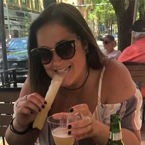 Meet your Posher, Dana